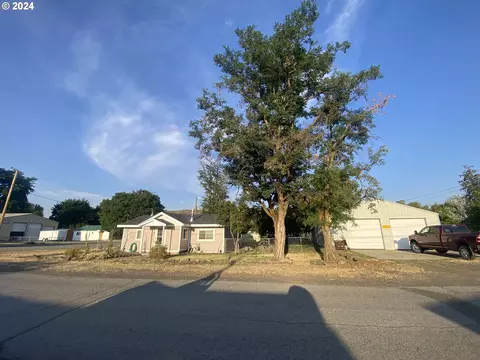 105 S 6th, Elgin, OR 97827