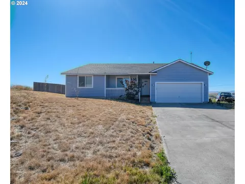 1316 SW 10th Ct, Pendleton, OR 97801