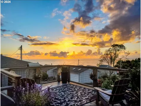 505 SW Lange St, Depoe Bay, OR 97341