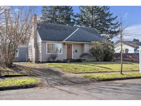 9914 SE Harrison St, Portland, OR 97216