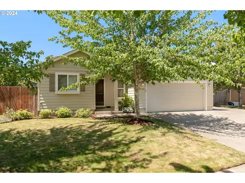 87782 8th St, Veneta, OR 97487