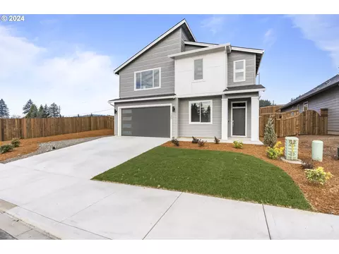 745 W 10th St, La Center, WA 98629