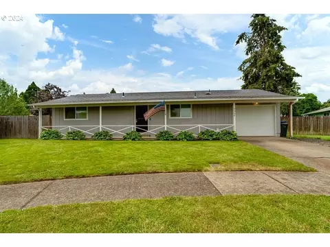 5265 F St, Springfield, OR 97478