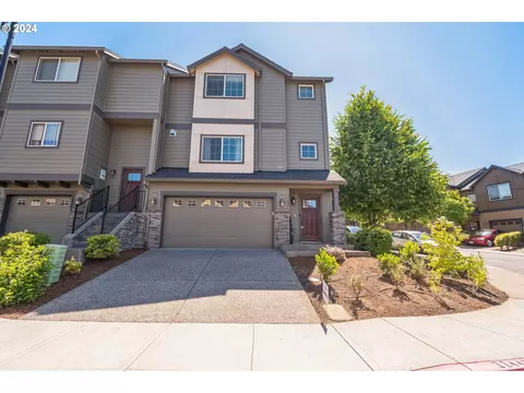 11448 SE Falco St, Happy Valley, OR 97086
