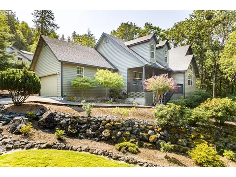167 Gray Squirrel Ct, Winchester, OR 97495
