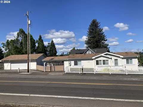 133 S Gateway Blvd, Cottage Grove, OR 97424