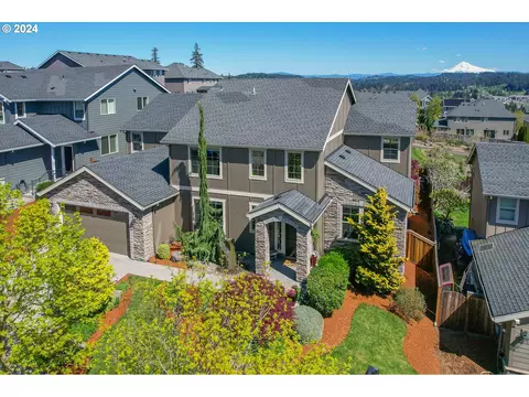 12712 SE Jubilee St, Happy Valley, OR 97086