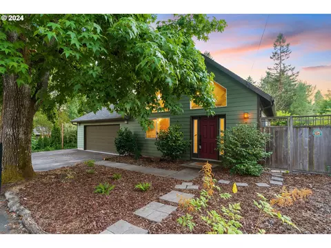 7845 SW 25th Ave, Portland, OR 97219