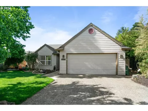 33373 SW Sequoia St, Scappoose, OR 97056