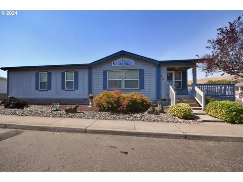 755 Division St #318, The Dalles, OR 97058