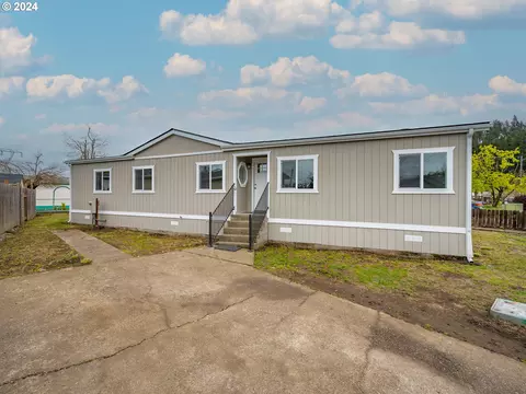 5660 Daisy St #66, Springfield, OR 97478