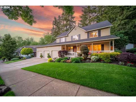 2946 NE Lorie Dr, Hillsboro, OR 97124