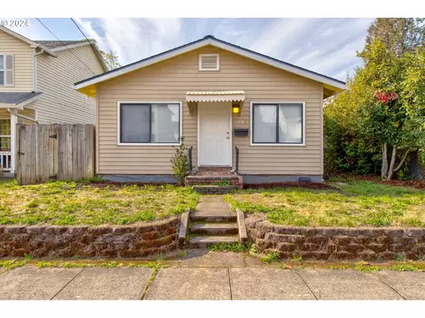 3715 SE 67th Ave, Portland, OR 97206