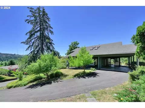 1975 Tigertail Rd, Eugene, OR 97405