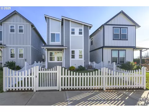 1714 NW Landon St, Mcminnville, OR 97128