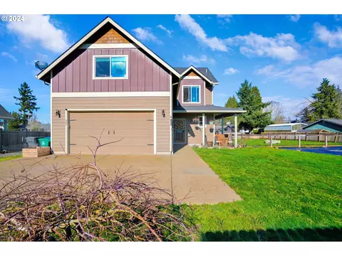 387 W Water St, Stayton, OR 97383