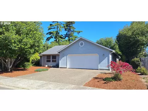 2145 23rd St, Florence, OR 97439