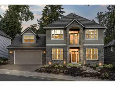 2664 Beacon Hill Dr, West Linn, OR 97068