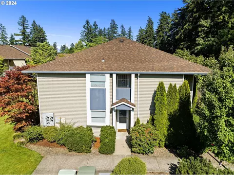 4744 W Powell Blvd # 127, Gresham, OR 97030