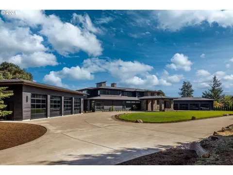 13380 NE Parrett Mountain Rd, Newberg, OR 97132