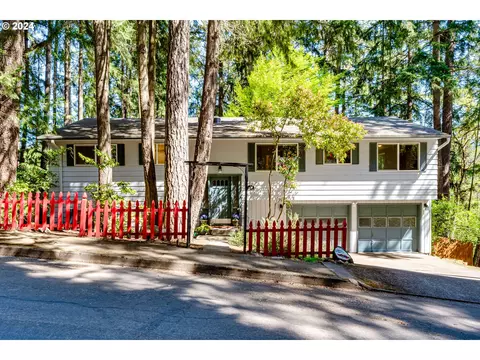 4125 Alder St, Eugene, OR 97405