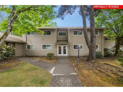 11359 SW Springwood Dr, Portland, OR 97223