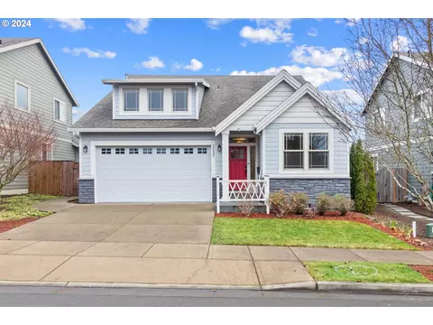 12482 Rogue River Way, Oregon City, OR 97045