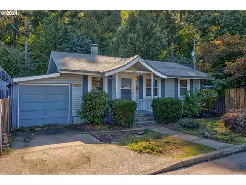 8752 NE Ward St, Portland, OR 97220