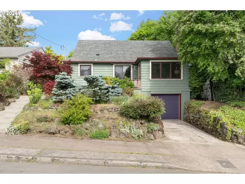 616 SE 68th Ave, Portland, OR 97215