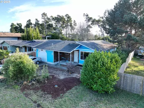1640 34th St, Florence, OR 97439