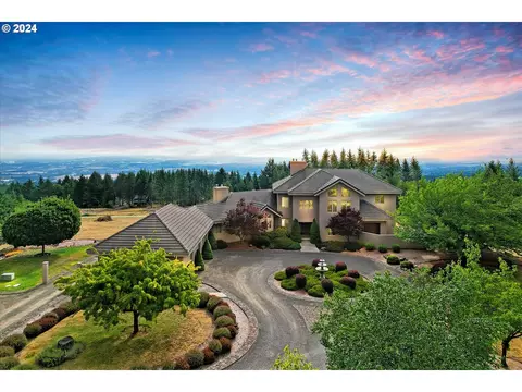 18200 NE Sunrise Peaks Ln, Hillsboro, OR 97123