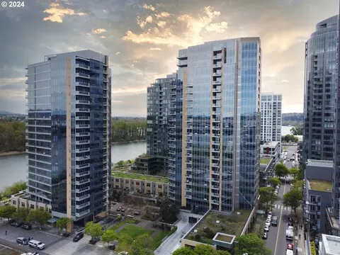 3570 S River Pkwy #1505, Portland, OR 97239