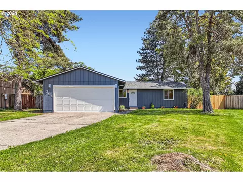 264 NE Palomar Ct, Hillsboro, OR 97124