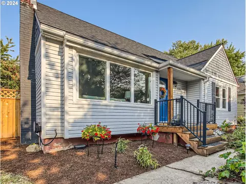 5204 SE 38th Ave, Portland, OR 97202