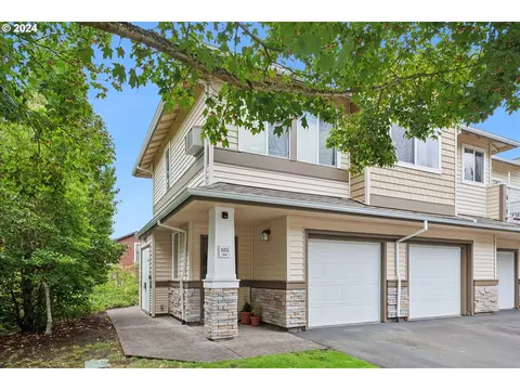 14740 SW Sandhill Loop #201, Beaverton, OR 97007