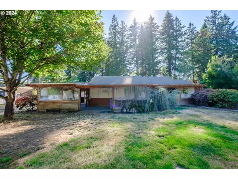 28429 Liberty Rd, Sweet Home, OR 97386