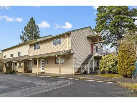 403 N Hayden Bay Dr #93, Portland, OR 97217