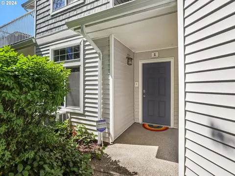 13702 SW Hall Blvd #1, Tigard, OR 97223