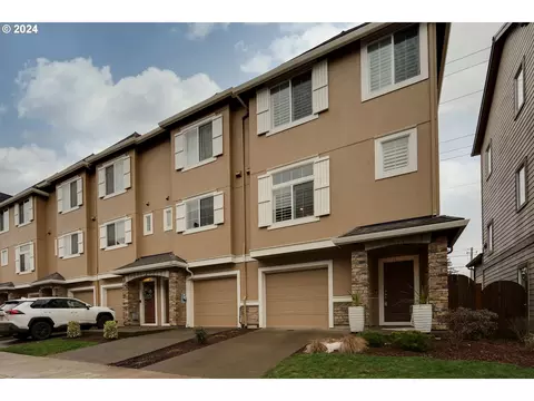 14370 SW Gold Coast Ter, Portland, OR 97224