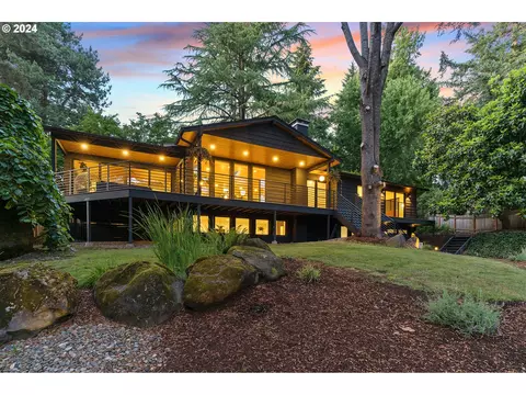 16915 Greentree Ave, Lake Oswego, OR 97034