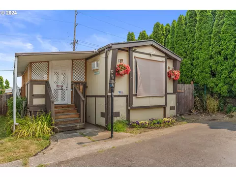 22204 NE Barr Rd #22, Fairview, OR 97024