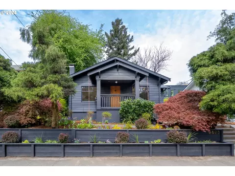 2829 NE Oregon St, Portland, OR 97232