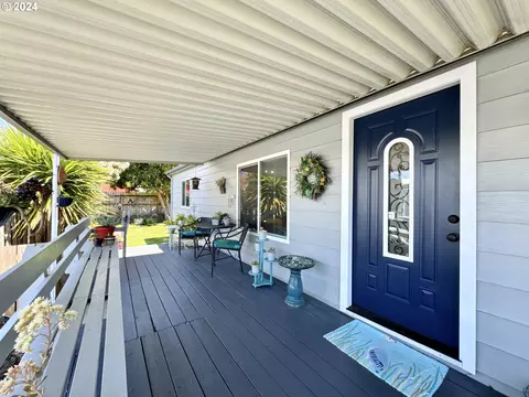 15889 Sunset Strip #13, Brookings, OR 97415