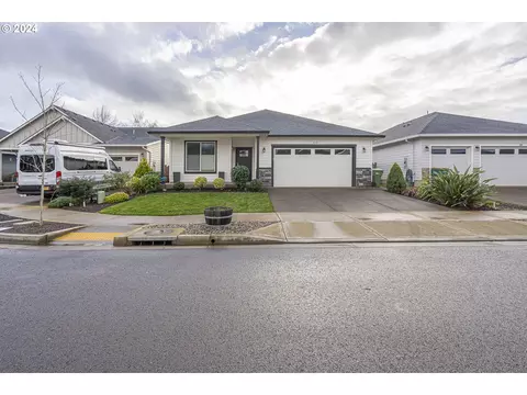 312 E Chandler Dr, Newberg, OR 97132