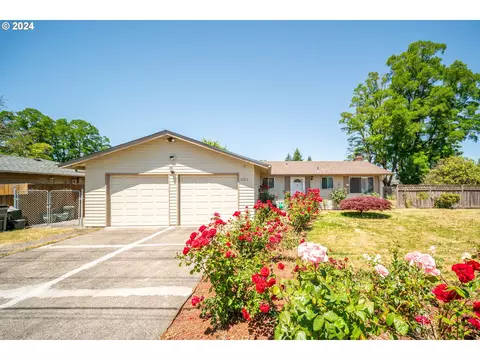 12216 NE 76th St, Vancouver, WA 98682
