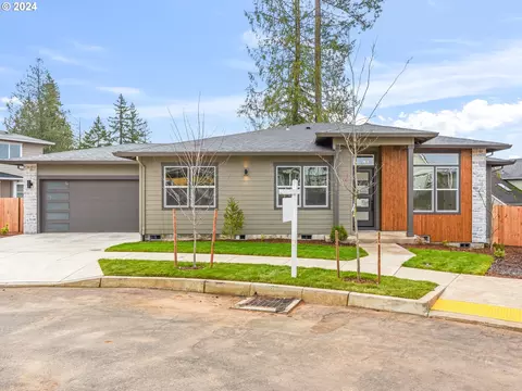 37380 American St, Sandy, OR 97055