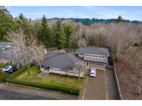 2040 NW Ramsey Dr, Portland, OR 97229