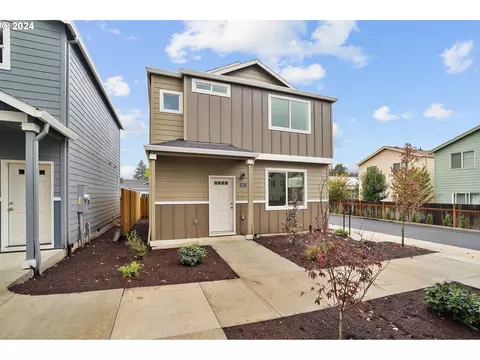 6052 SE 136th Ave, Portland, OR 97236