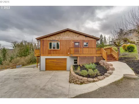 30131 Skyline Dr, Rainier, OR 97048