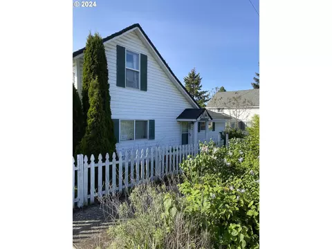 801 Monroe St, Oregon City, OR 97045